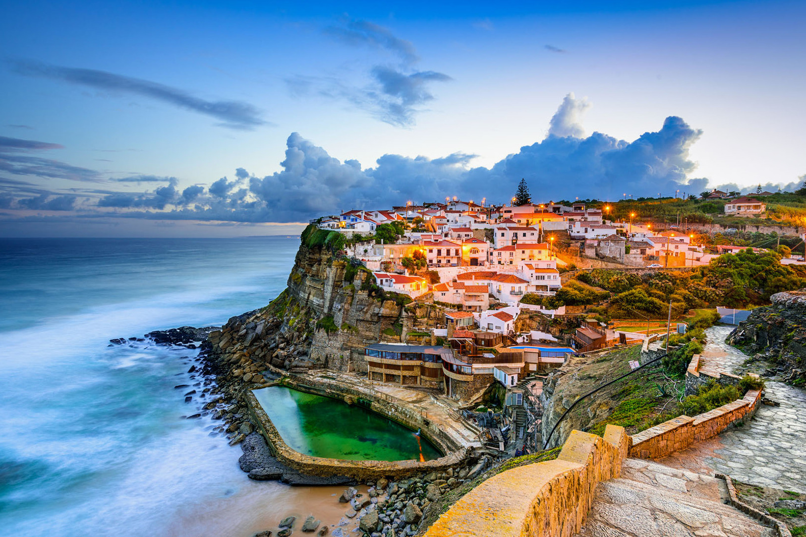 Azenhas do Mar:an astonishingly beautiful hillside town — Colares