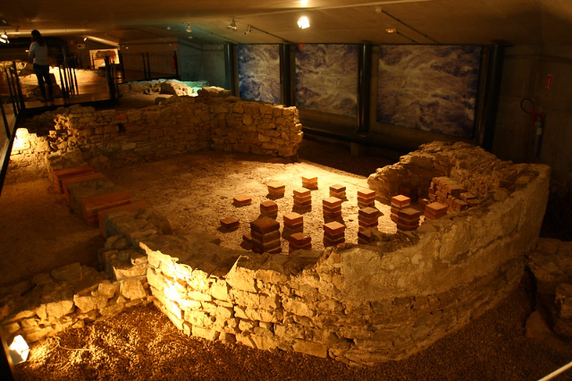 ਕੈਂਪੋ ਵਾਲਡੇਸ ਰੋਮਨ ਬਾਥਸ - Tránsito Campo Valdés | Secret World Trip Planner