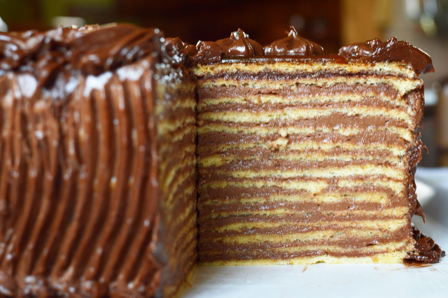 Gâteau Doberge - New Orleans | Secret World Trip Planner