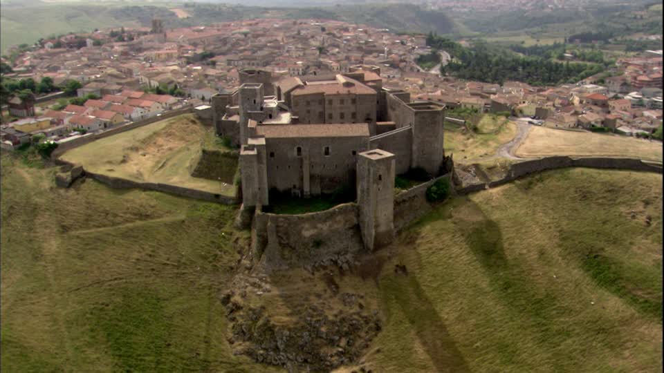 Kastilyo ng Melfi - Melfi | Secret World Trip Planner