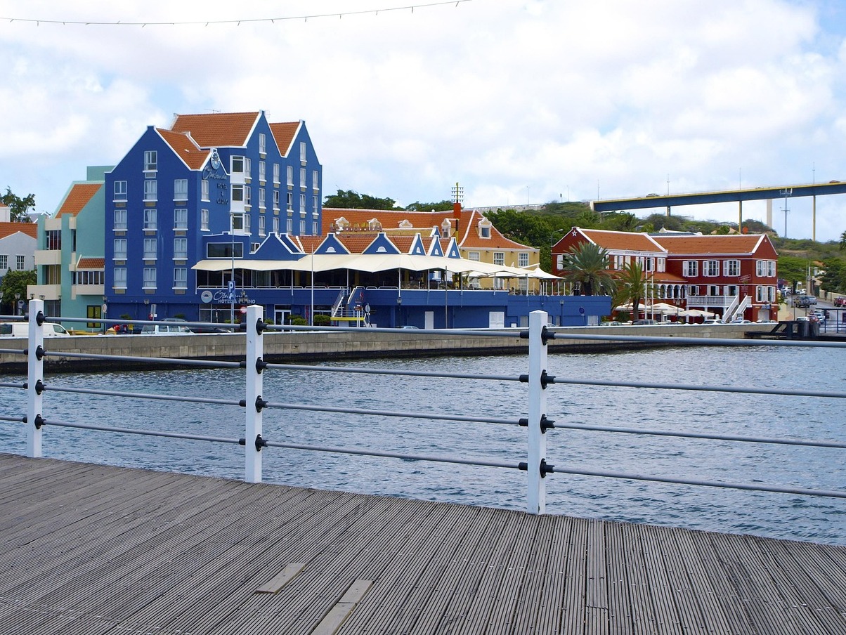 Unesco / Willemstad é a capital de Curaçao |  - Willemstad | Secret World Trip Planner