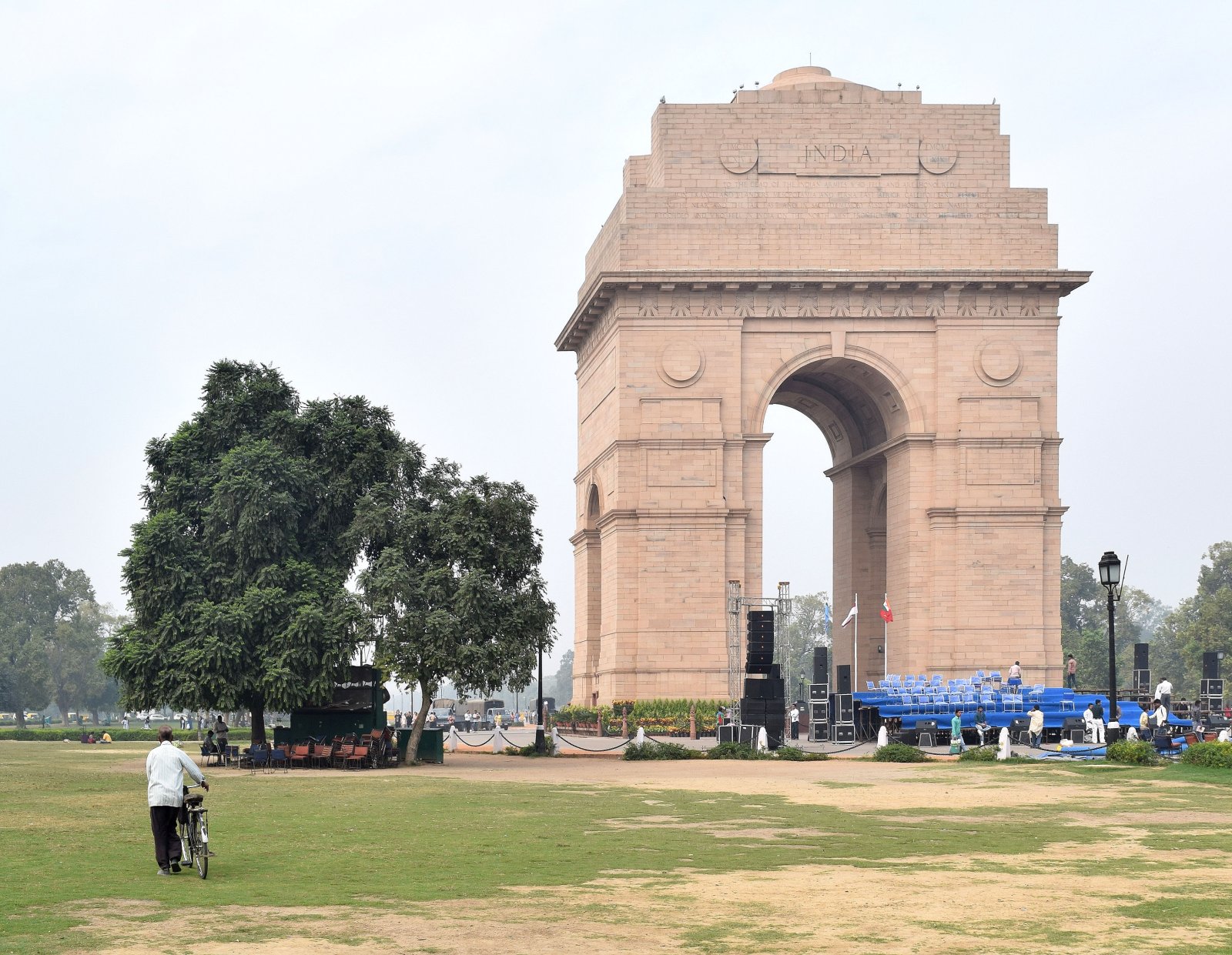 インドゲート：ニューデリーで最も注目すべきランドマークの一つ-秘密の世界 - New Delhi | Secret World Trip Planner