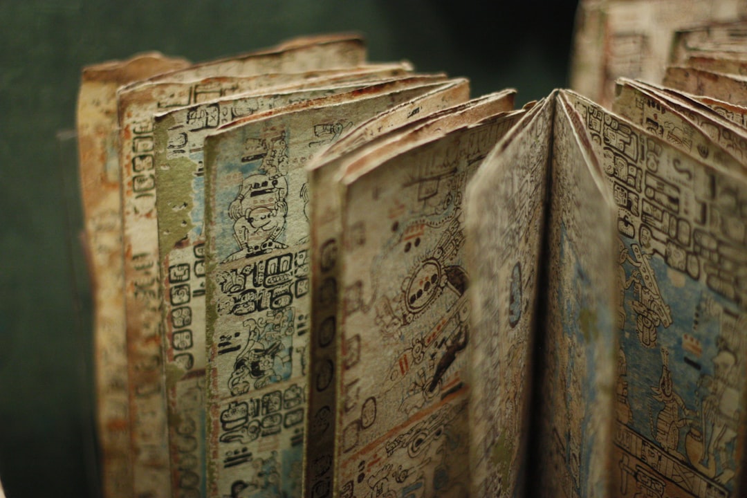 El manuscrito de Voynich: El manuscrito más misterioso del mundo - New Haven | Secret World Trip Planner