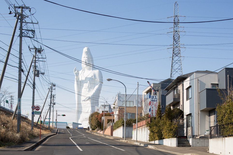 Estatuas de Sendai Daikannan - Sendai-shi | Secret World Trip Planner