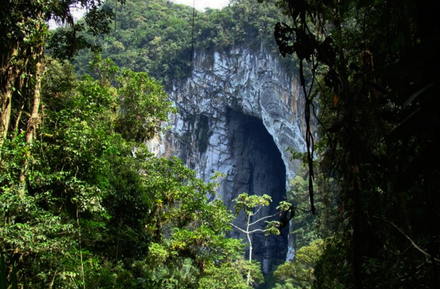 Grotte de Casa de Pedra : une merveille naturelle monumentale du Brésil - Ribeirão Grande - SP | Secret World Trip Planner