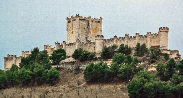 Castillo de Penafiel - 47300 | Secret World Trip Planner