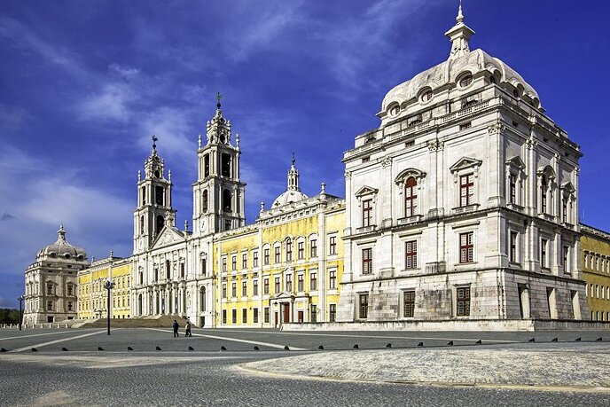 Mafra: a pretty little town with an extravagant Palace — Mafra