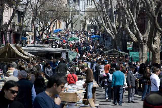 ટ્રીસ્ટન નરવાજા મેળો - Montevideo | Secret World Trip Planner