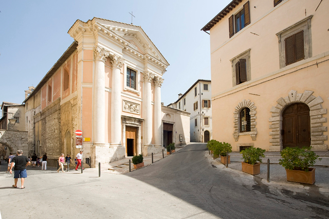 Kostol Sant'Ansano - Spoleto | Secret World Trip Planner