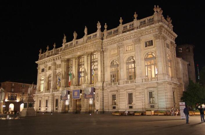 Palacio Madama y Casaforte degli Acaja - Mundo Secreto - Torino | Secret World Trip Planner