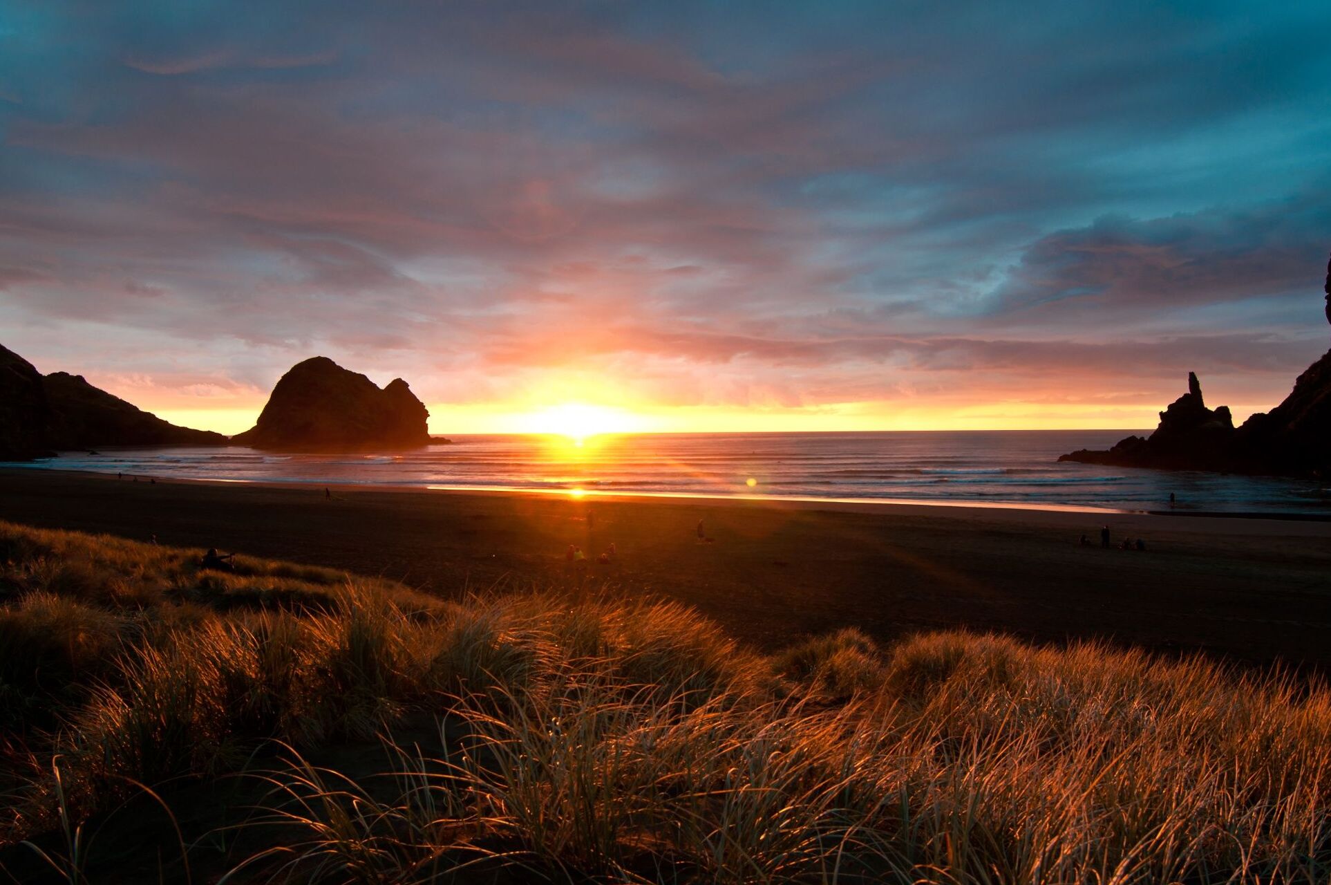 Piha es un lugar maravilloso para surfear — Piha