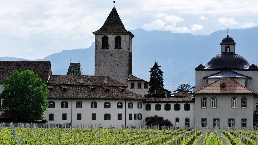 La Abadía de Muri-Gries - Bolzano | Secret World Trip Planner