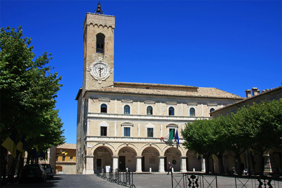 Blythe - Cingoli | Secret World Trip Planner
