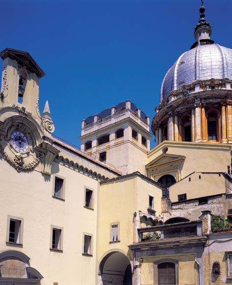 romersk klocka - Napoli | Secret World Trip Planner