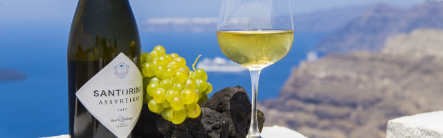 Anggur dari Santorini: Emas Cair dari Aegean - Santorini | Secret World Trip Planner