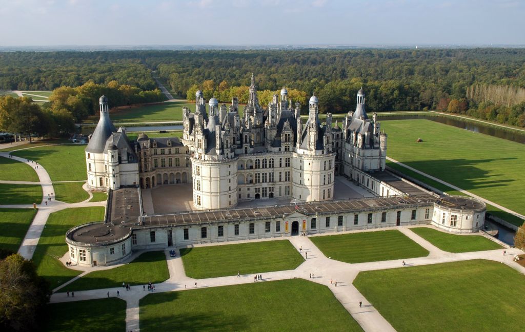 சேம்போர்ட் கோட்டை - Chambord | Secret World Trip Planner