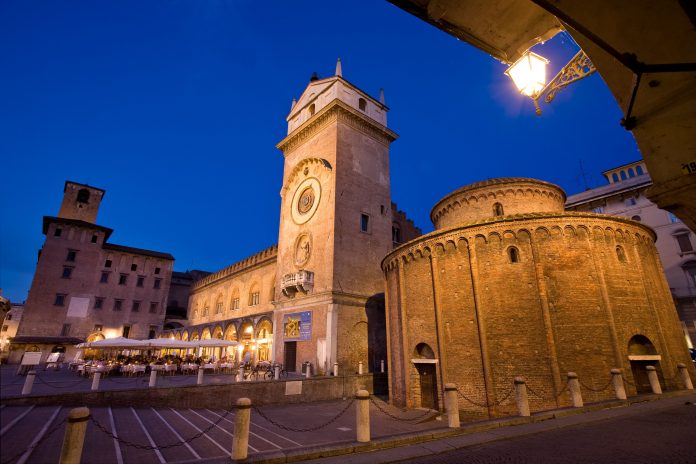 برج الساعة ومتحف الزمن - Mantova | Secret World Trip Planner