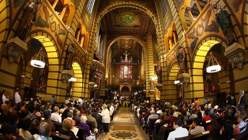 Gregorian Chant at Mosteiro de São Bento — São Paulo - SP