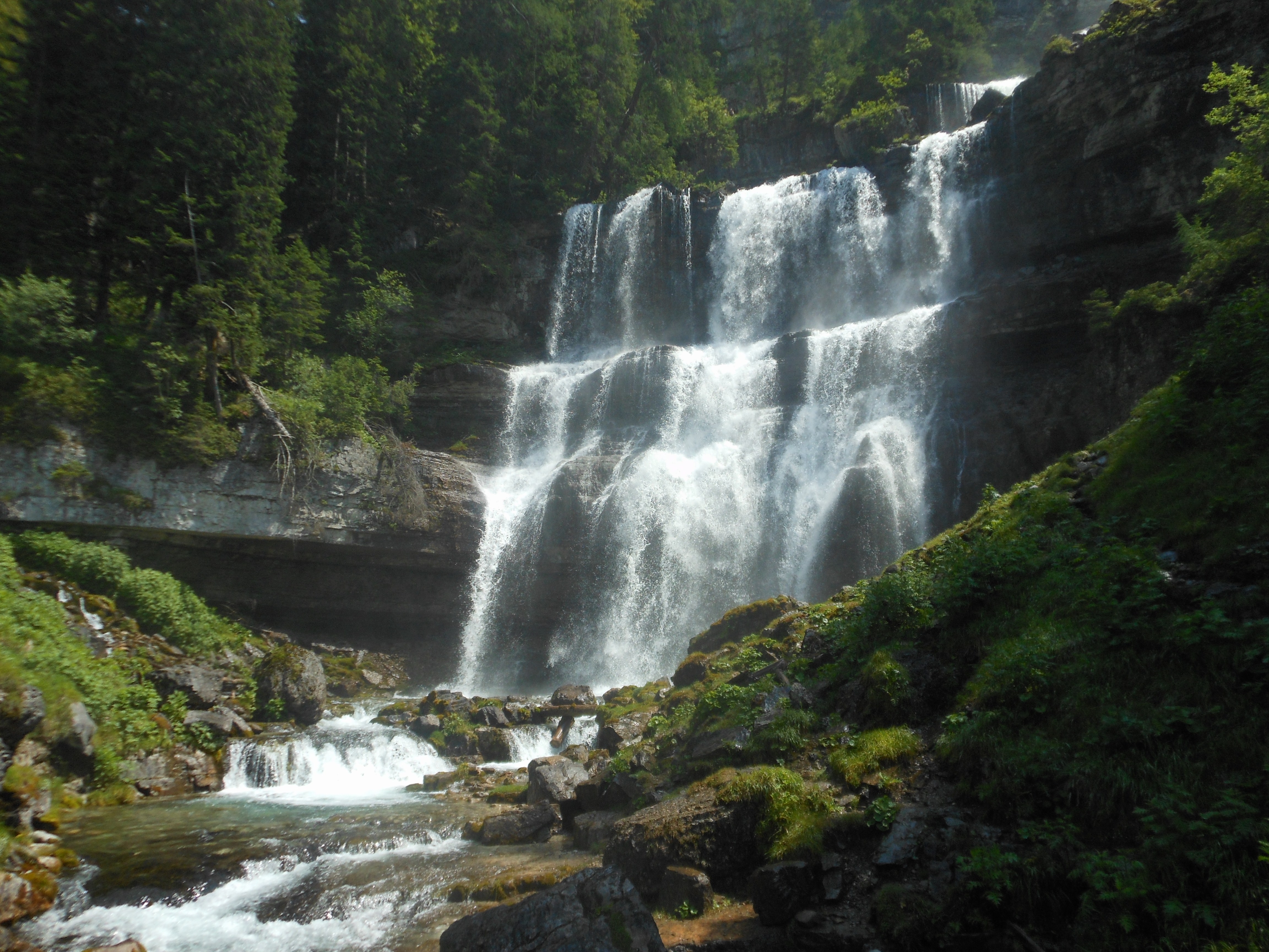 ویلیسینیلا فالس - Madonna di Campiglio | Secret World Trip Planner