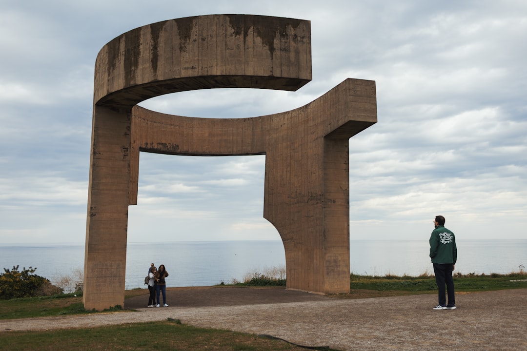 El elogio de 1990 del Horizonte - Gijón | Secret World Trip Planner