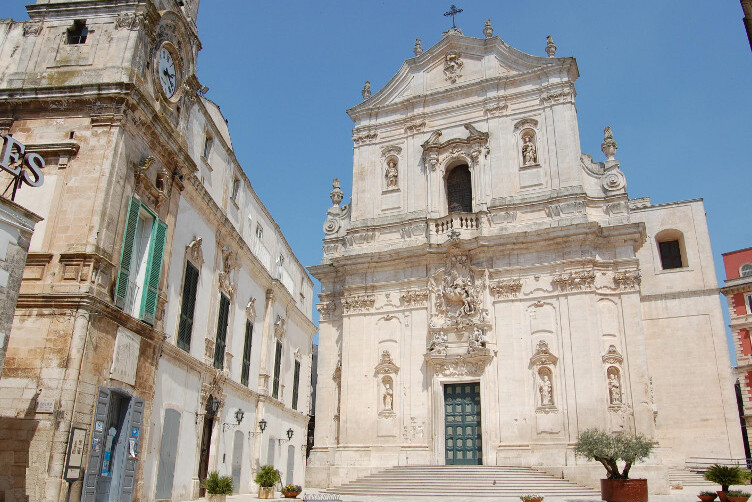 Basilikan San Martino / Martina Franca - Martina Franca | Secret World Trip Planner