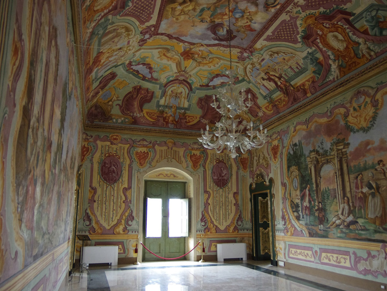 Der Herzogspalast von Martina Franca - Martina Franca | Secret World Trip Planner