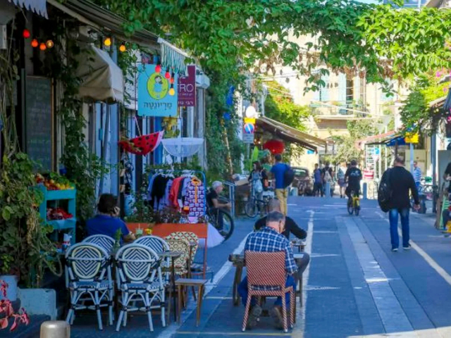 उसका नाम त्ज़ेडेक है - Tel Aviv | Secret World Trip Planner