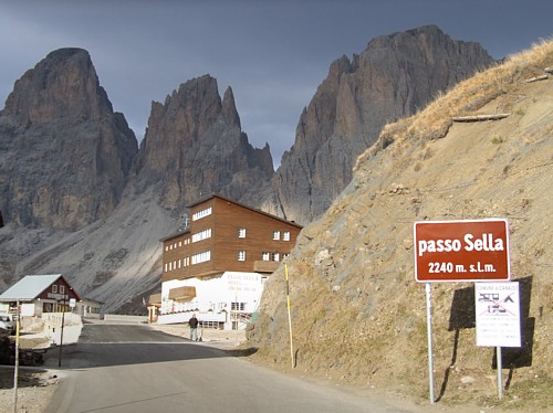 Průsmyk Sella - Passo Sella | Secret World Trip Planner
