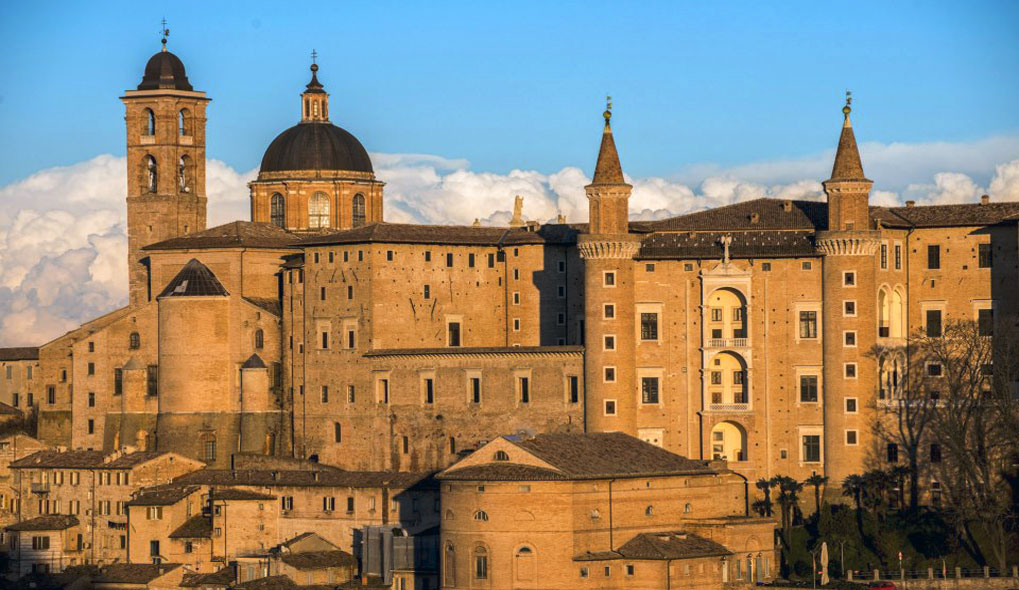Unesco / Urbino simbol I Rilindjes - Urbino PU | Secret World Trip Planner