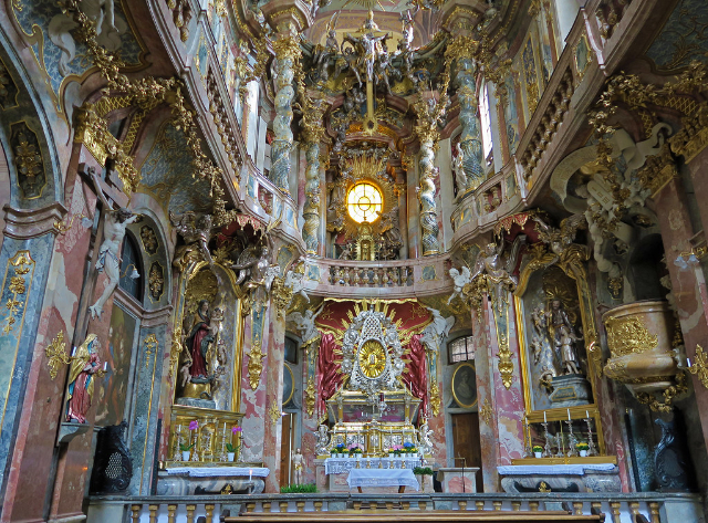 Kostel svatého Jana Nepomuckého - München | Secret World Trip Planner