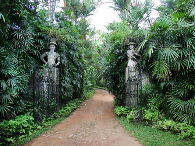 Jardín de letras - Beruwala | Secret World Trip Planner