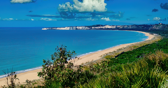 Het Torre Salsa-strand in Siculiana - 986H+X3 | Secret World Trip Planner