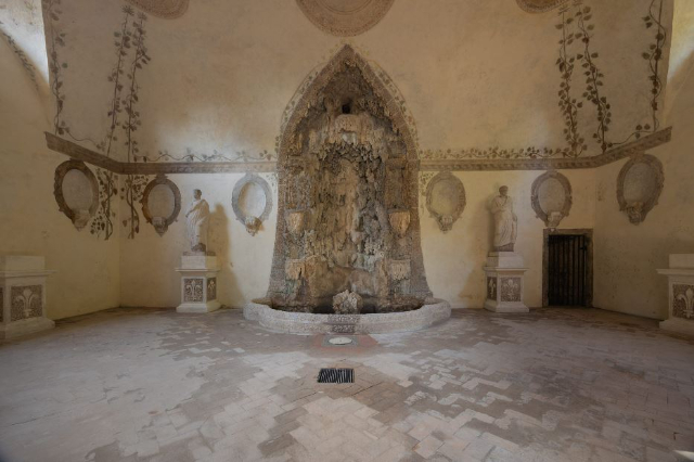 Rain Nymphaeum - Roma | Secret World Trip Planner