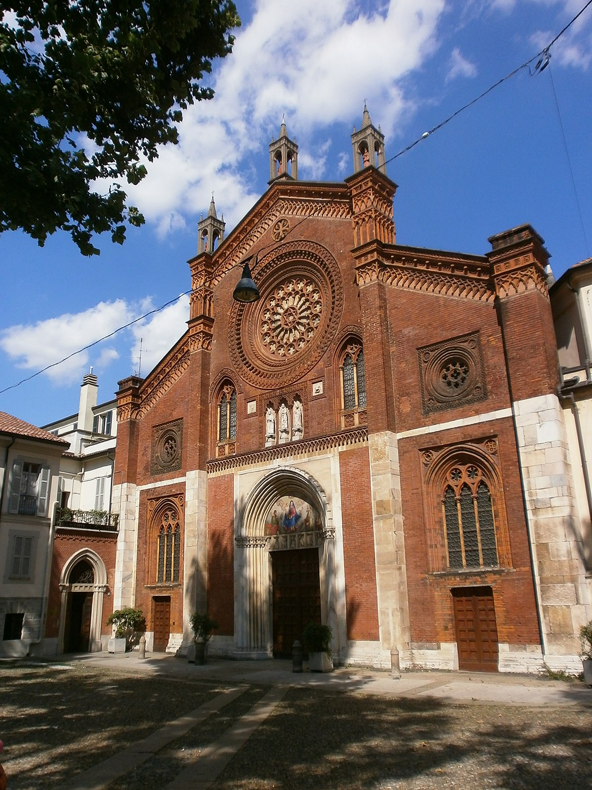 Milan: Kanisa La San Marco - Milano | Secret World Trip Planner