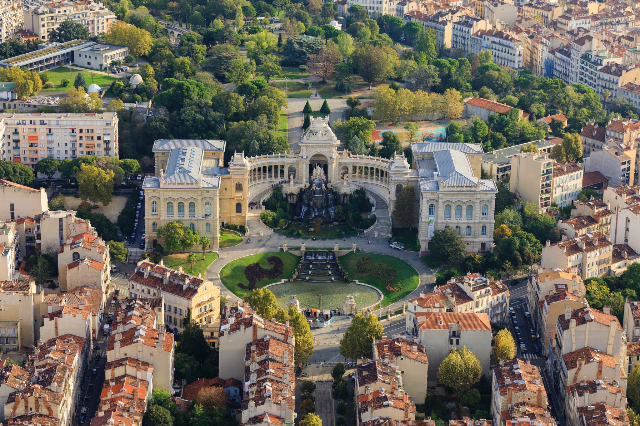 Lonchamp Sarayı - Marseille | Secret World Trip Planner