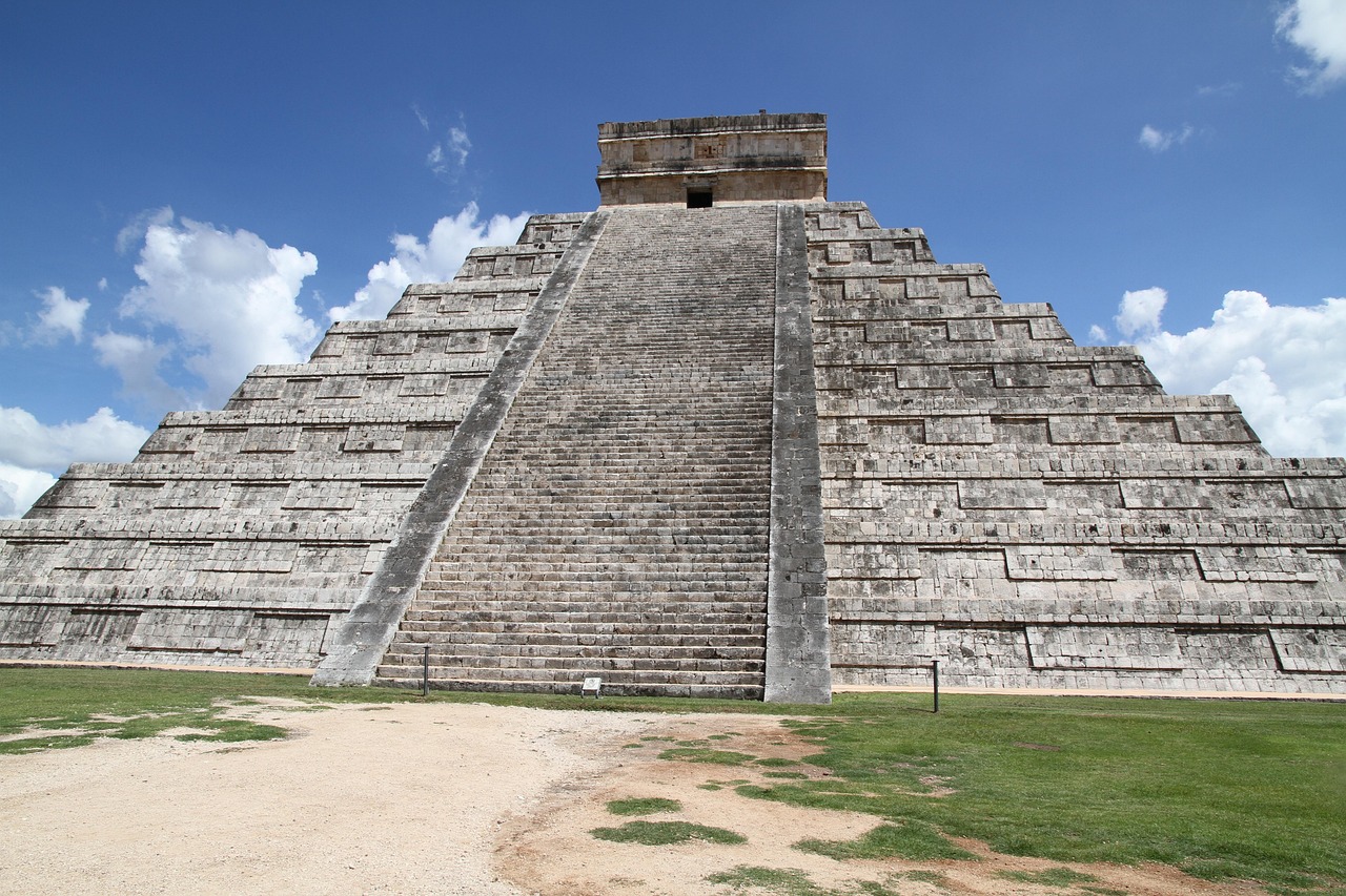 Chichén Itzá, uno de los sitios arqueológicos más hermosos del mundo - Chichén-Itzá | Secret World Trip Planner