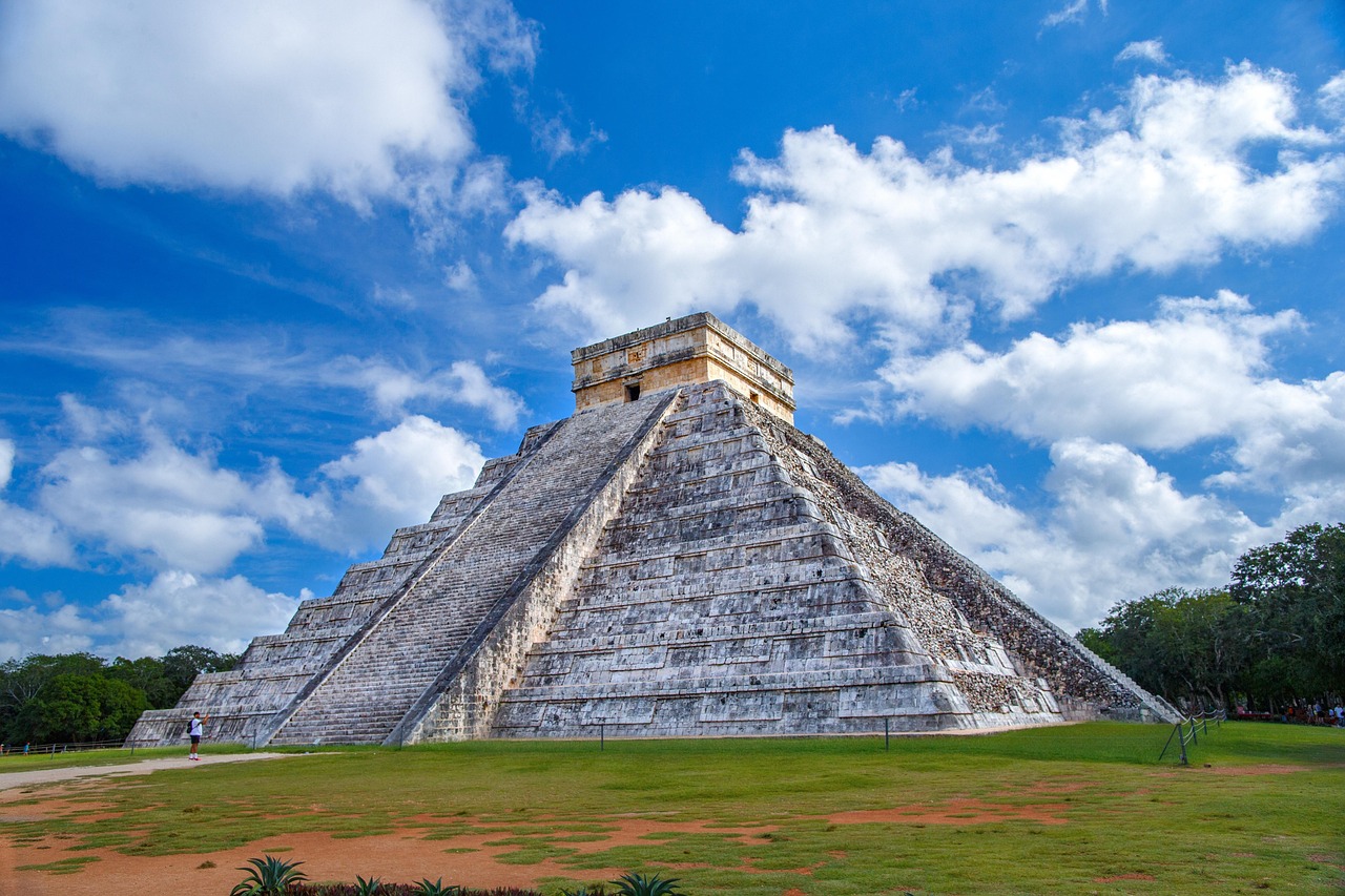 Chichén Itzá, uno de los sitios arqueológicos más hermosos del mundo - Chichén-Itzá | Secret World Trip Planner