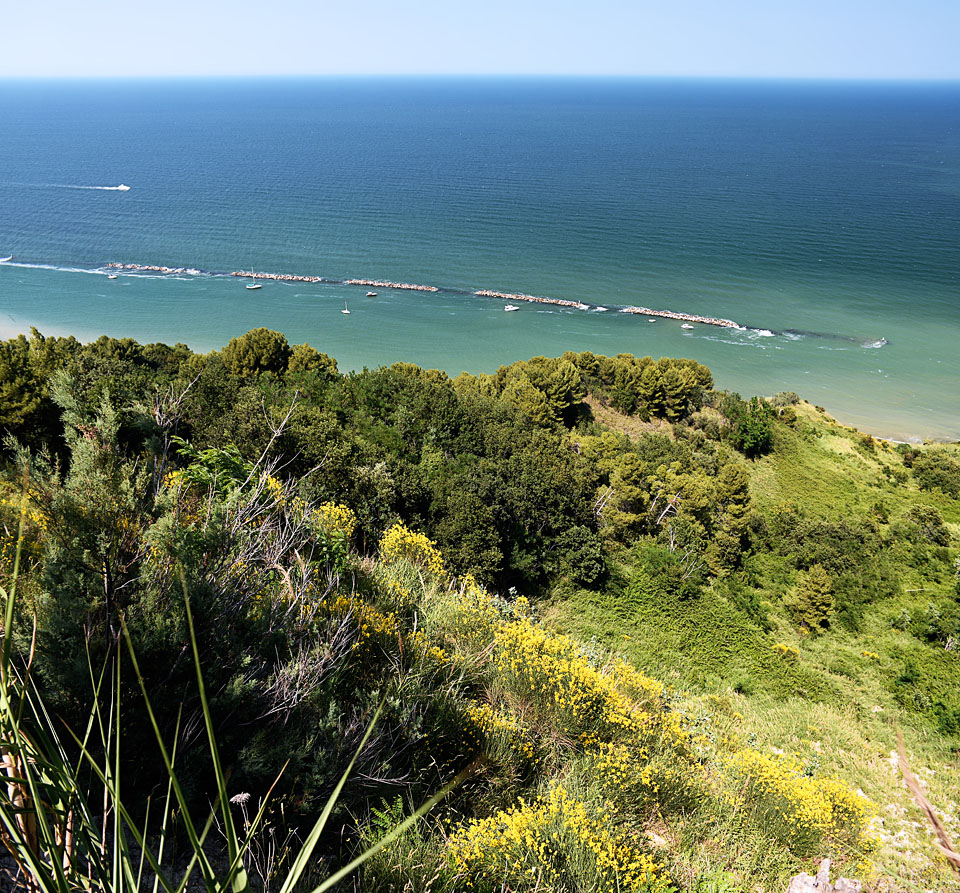 Parco regionale del Monte San Bartolo - Provincia di Pesaro e Urbino | Secret World Trip Planner