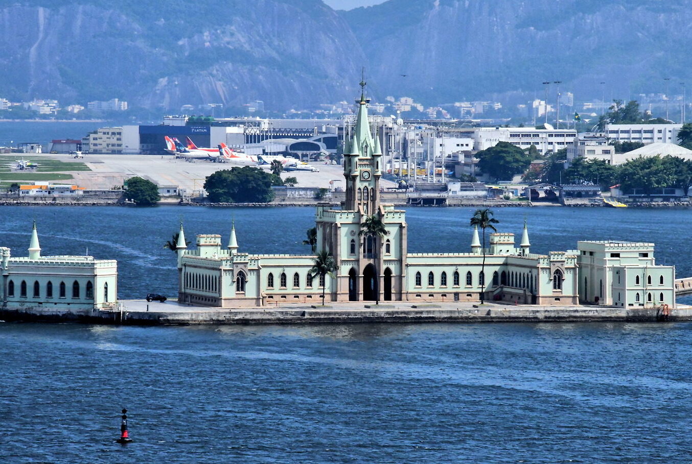 Palacio de la Isla Fiscal - Fiscal Island Palace - Centro | Secret World Trip Planner