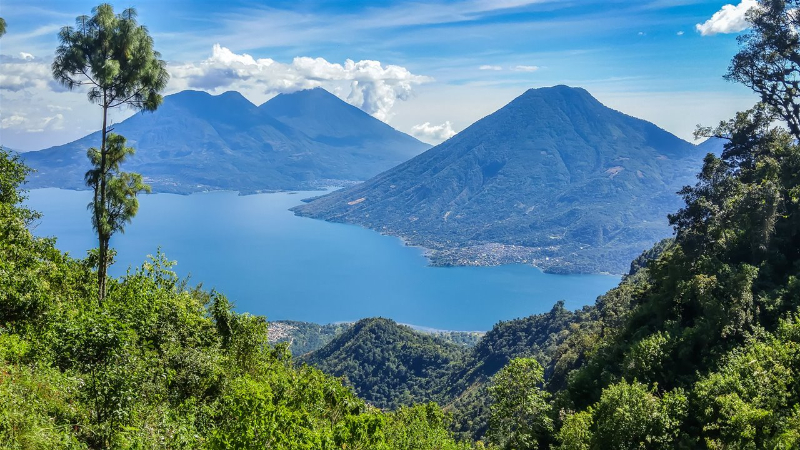ทะเลสาบ Atitlan กัวเตมาลา - Guatemala | Secret World Trip Planner