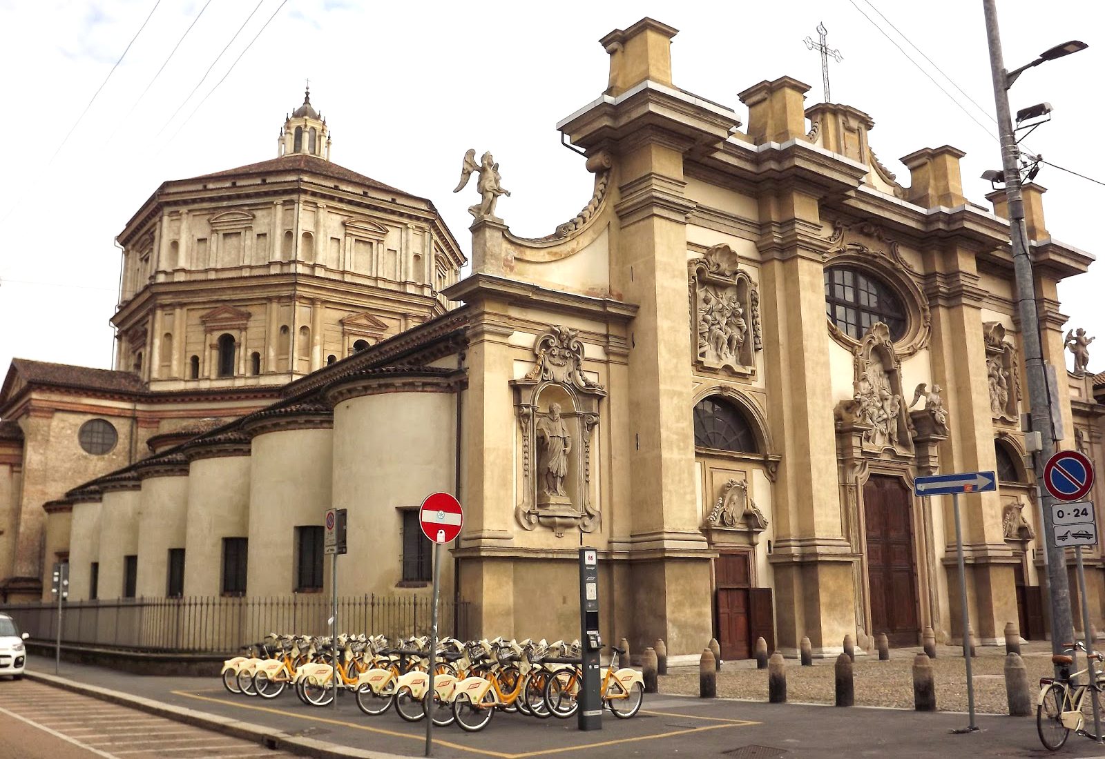 Crkva Santa Maria della Passio - Milano | Secret World Trip Planner