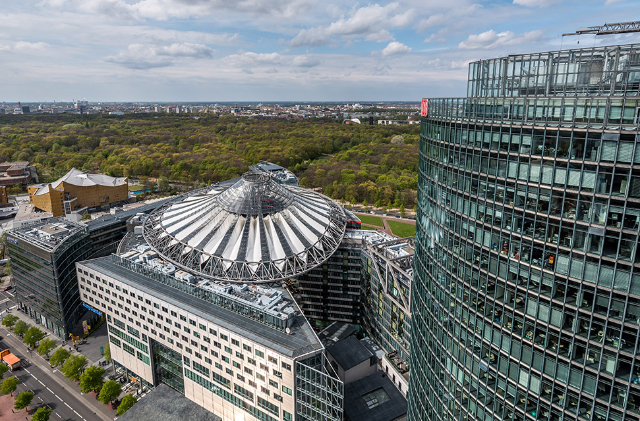 סוני סנטר - Berlin | Secret World Trip Planner