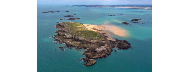 Укрепления на острове Сезембр - Saint-Malo | Secret World Trip Planner