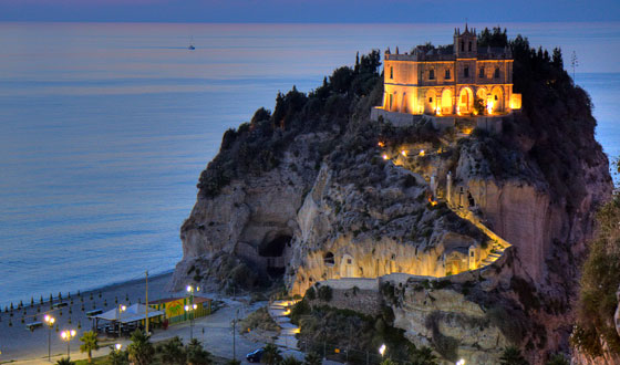 S. Maria e ishullit - Tropea | Secret World Trip Planner