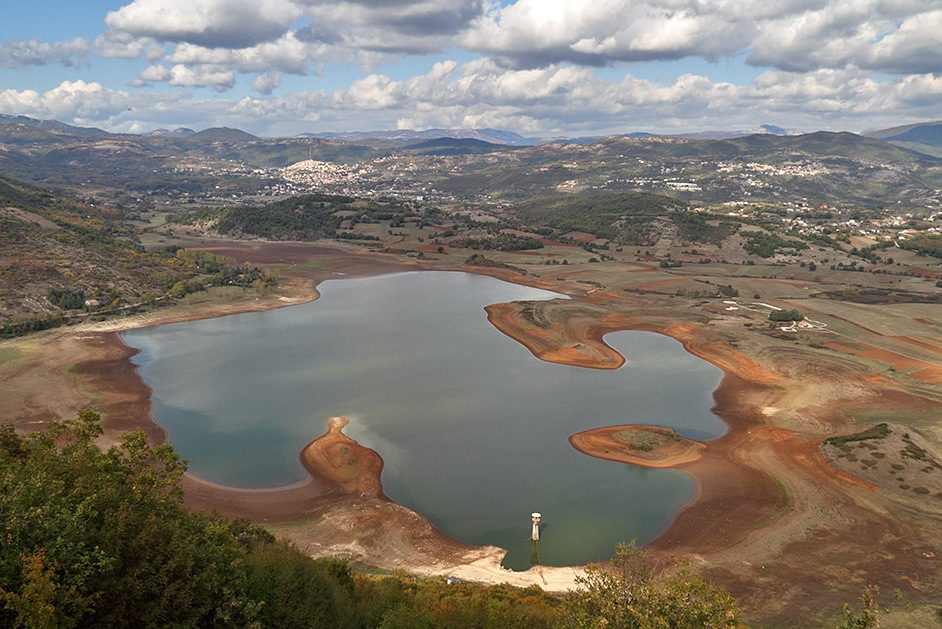 El lago fantasma de Canterno - Lago di Canterno | Secret World Trip Planner