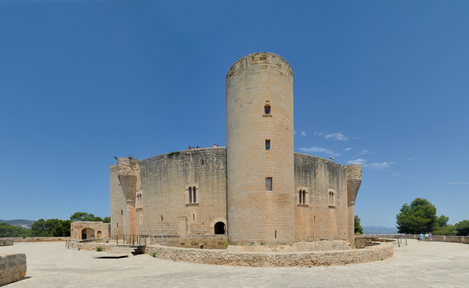 Castillo de Bellver - Palma | Secret World Trip Planner