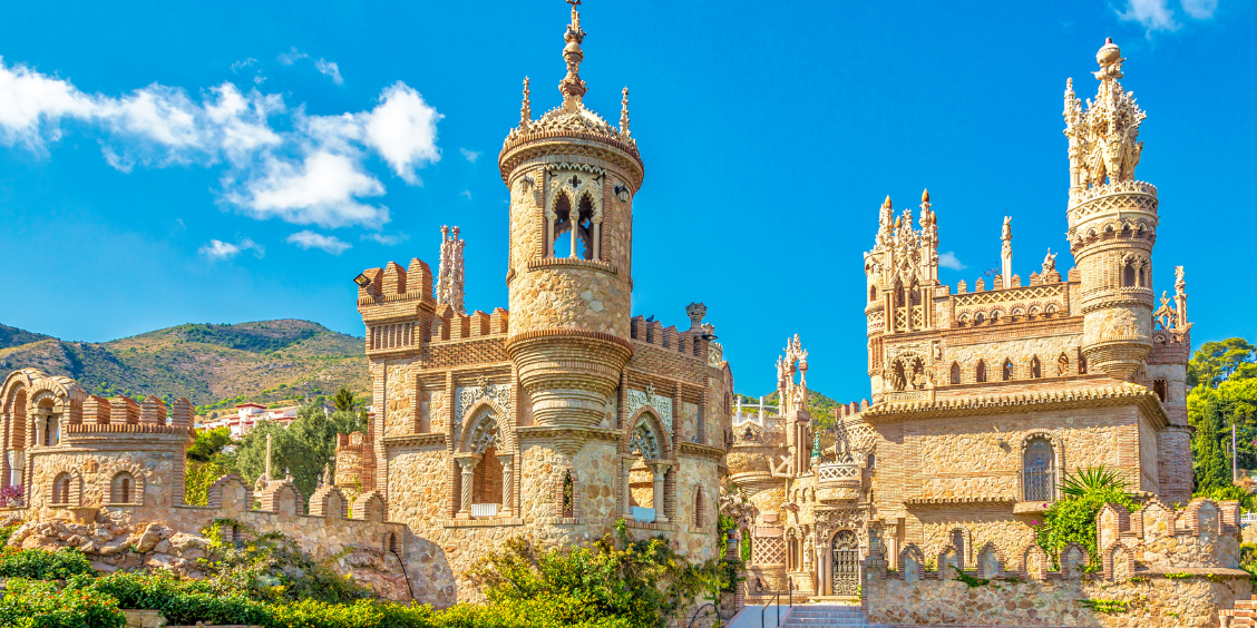 Il Castillo de Colomares si trova a Benalmádena, provincia di Malaga. Un impr — Benalmádena