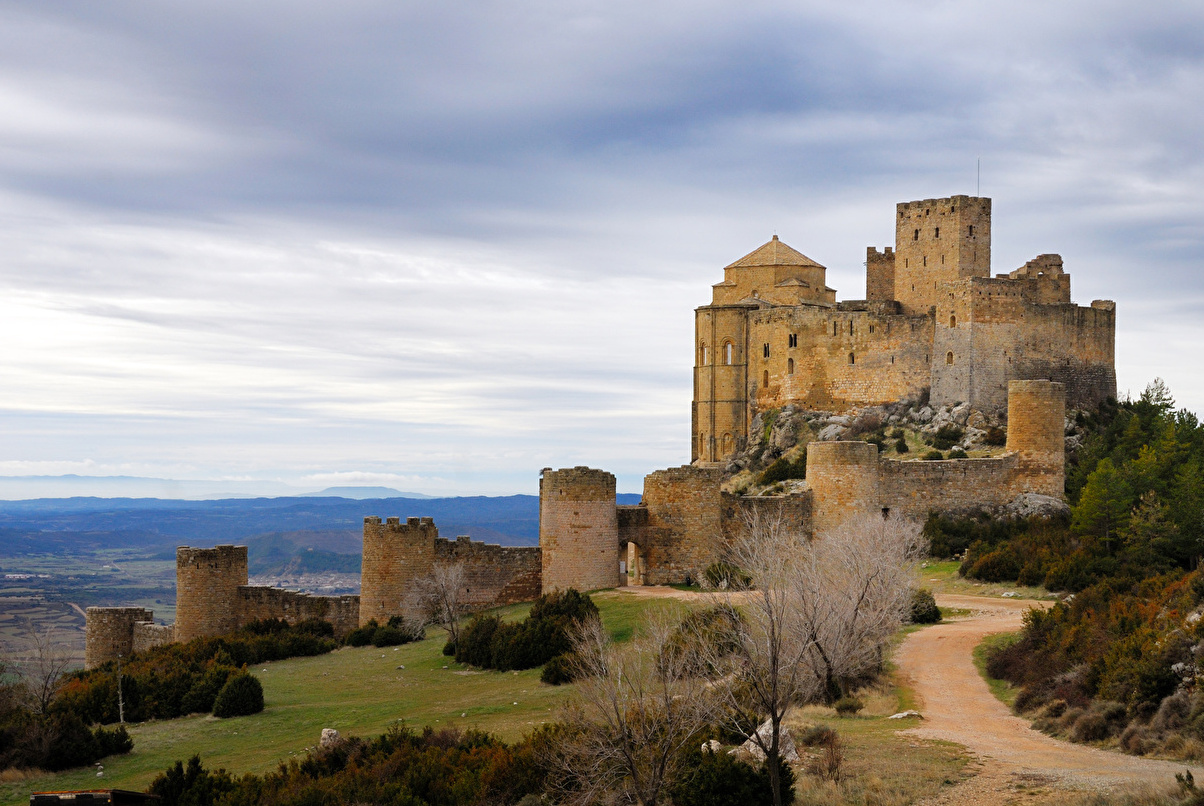 Castillo de Loarre: el castillo románico más importante de España - Loarre | Secret World Trip Planner
