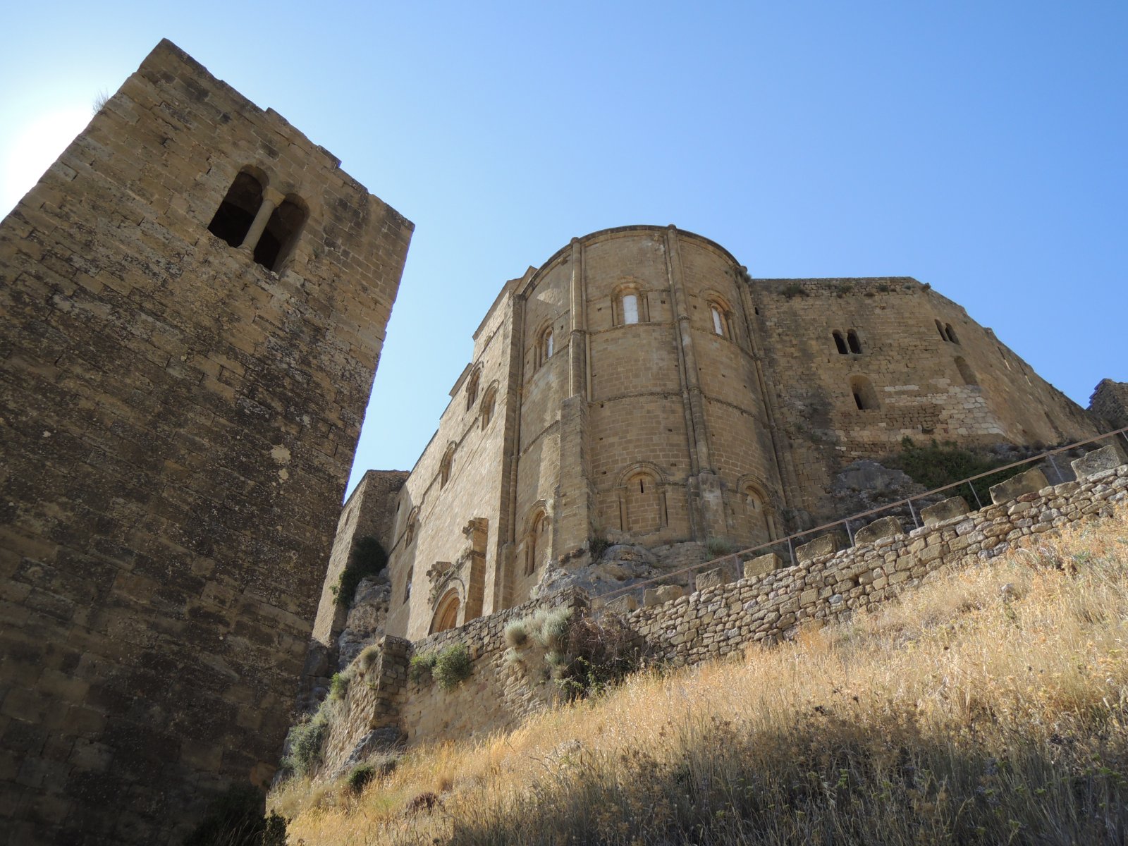Castillo de Loarre: el castillo románico más importante de España - Loarre | Secret World Trip Planner