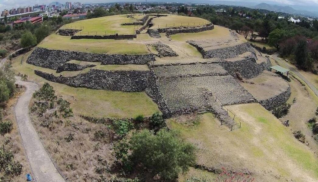 Piramida Cuicuilco - Ciudad de México | Secret World Trip Planner
